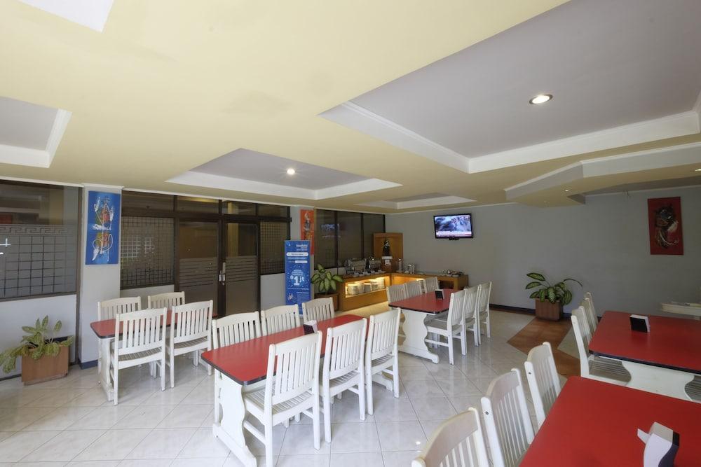 The Yani Hotel Bali Pesanggaran Kültér fotó