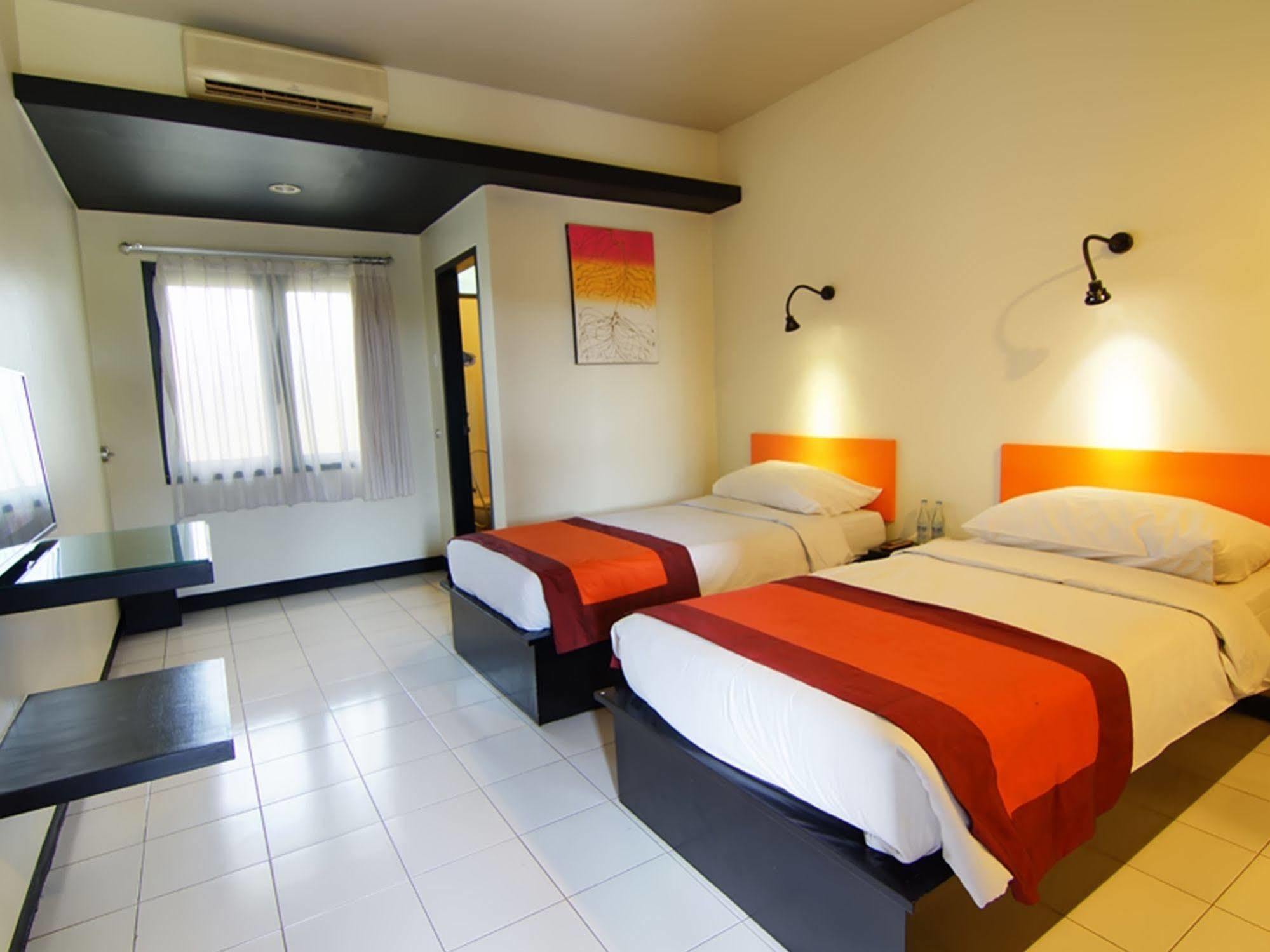 The Yani Hotel Bali Pesanggaran Kültér fotó